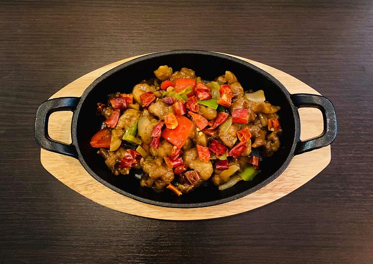 Poulet sur plaque chauffante Poulet sur plaque chauffante