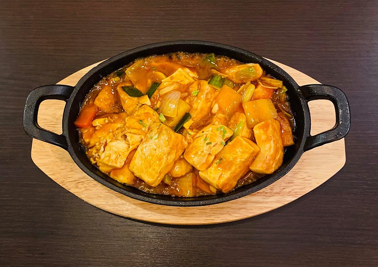 Tofu sur plaque chauffante